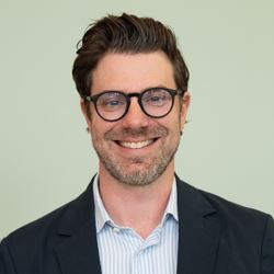Portrait of Hans Van Lancker, MD, FRCSC, FAAOS, MBA